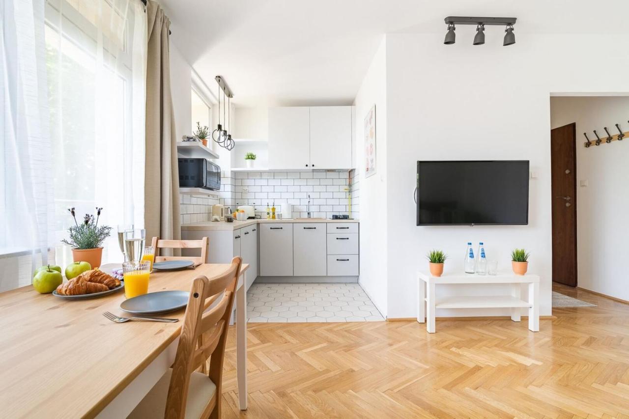 Rent Like Home - Pawia 36 Варшава Екстериор снимка